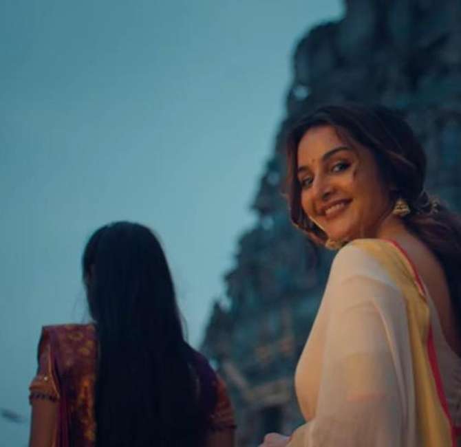 Manju Warrier in the music video 'Elelam kili'